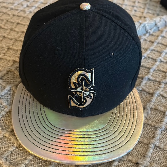 Women’s New Era 9Fifty Seattle Mariners Snap-Back Hat - Picture 1 of 5